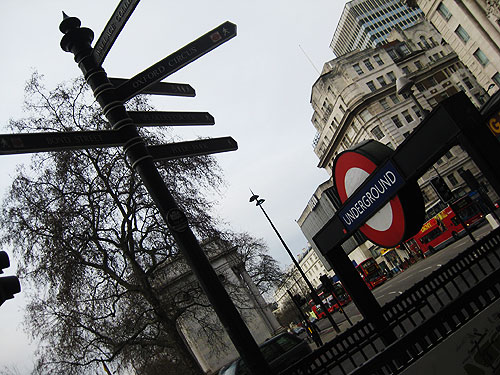 090310-london-03