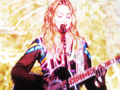 090808-madonna04 090808-madonna04