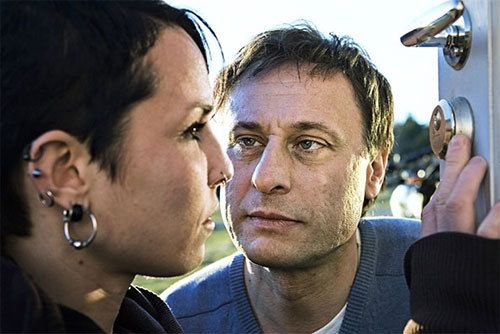 090906-mansomhatarkvinnor